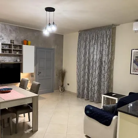 Holiday Home דירה *