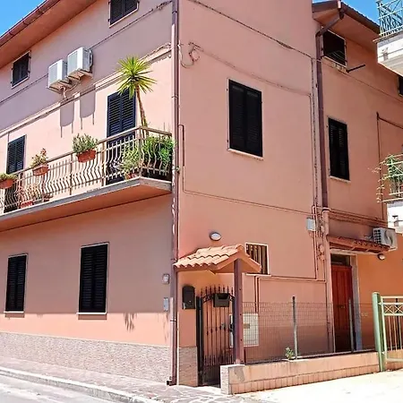 Apartament Holiday Home Alba Adriatica